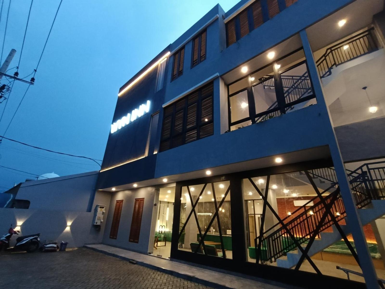 Wyn Inn Purwokerto Exterior photo